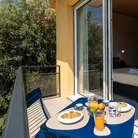 Appartamento Casa Marina Giardino Privato E Posto Auto Varazze