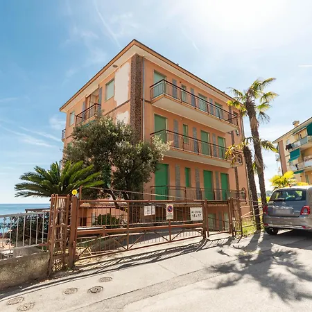 Casa Marina Giardino Privato E Posto Auto
