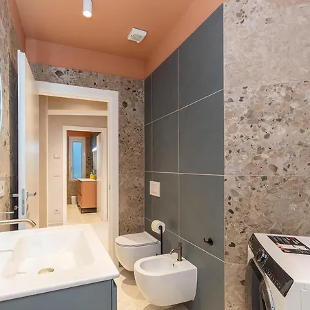 Appartamento Casa Marina Giardino Privato E Posto Auto Varazze